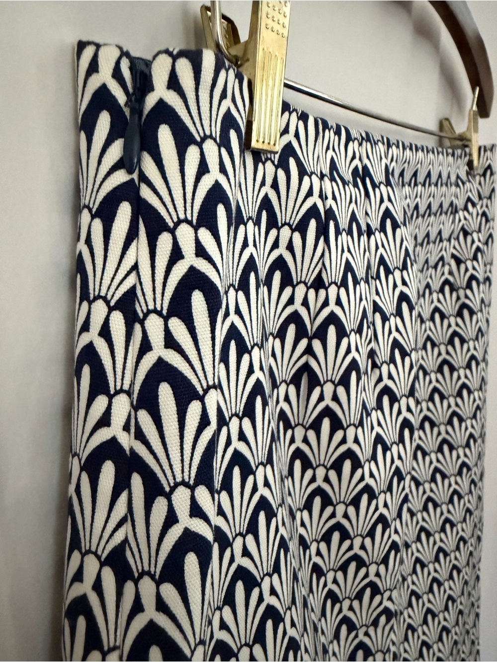 Talbots Cotton Geometric Pattern Print Skirt - Navy & White - Size 12 - Picture 4 of 12